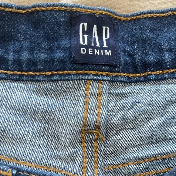 GAP Womens Jean Shorts Size 26 Blue 3" Short Dark Wash Cut Off Denim - Picture 6 of 11